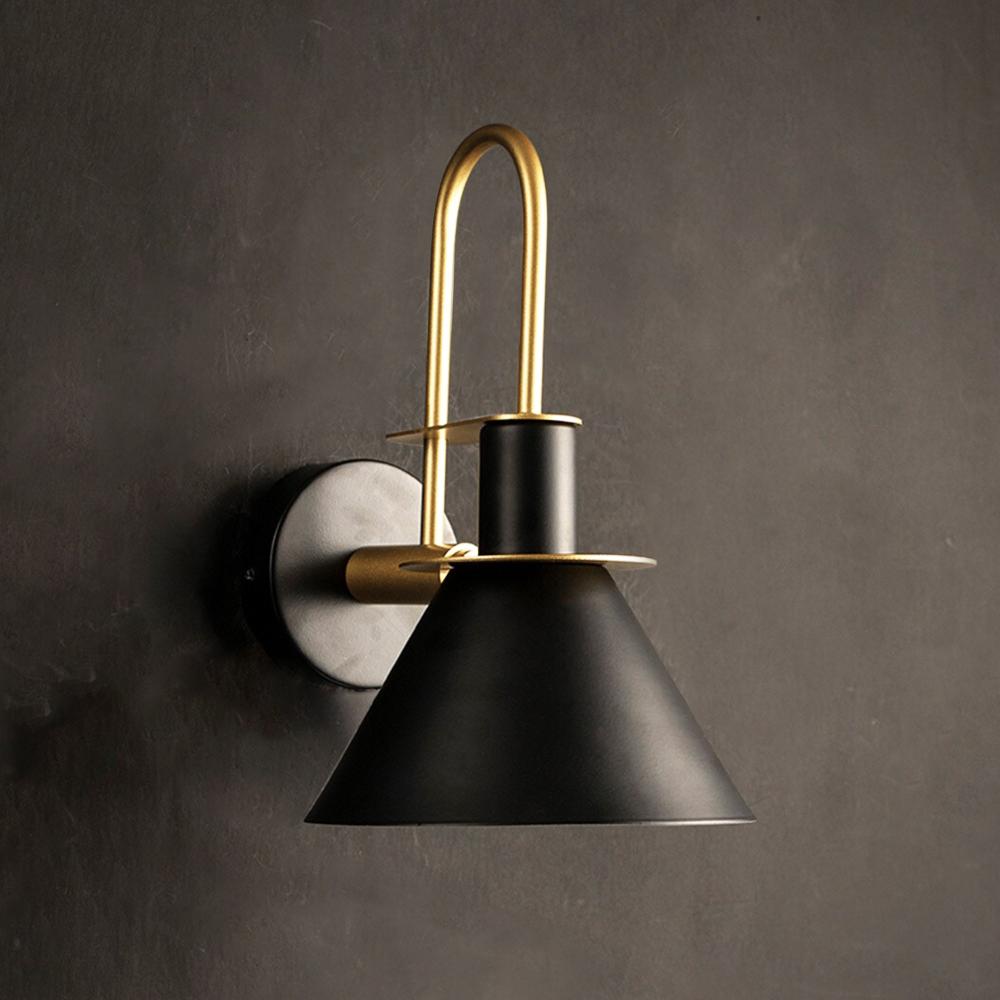 Vägglampa APP1602-1W svart
