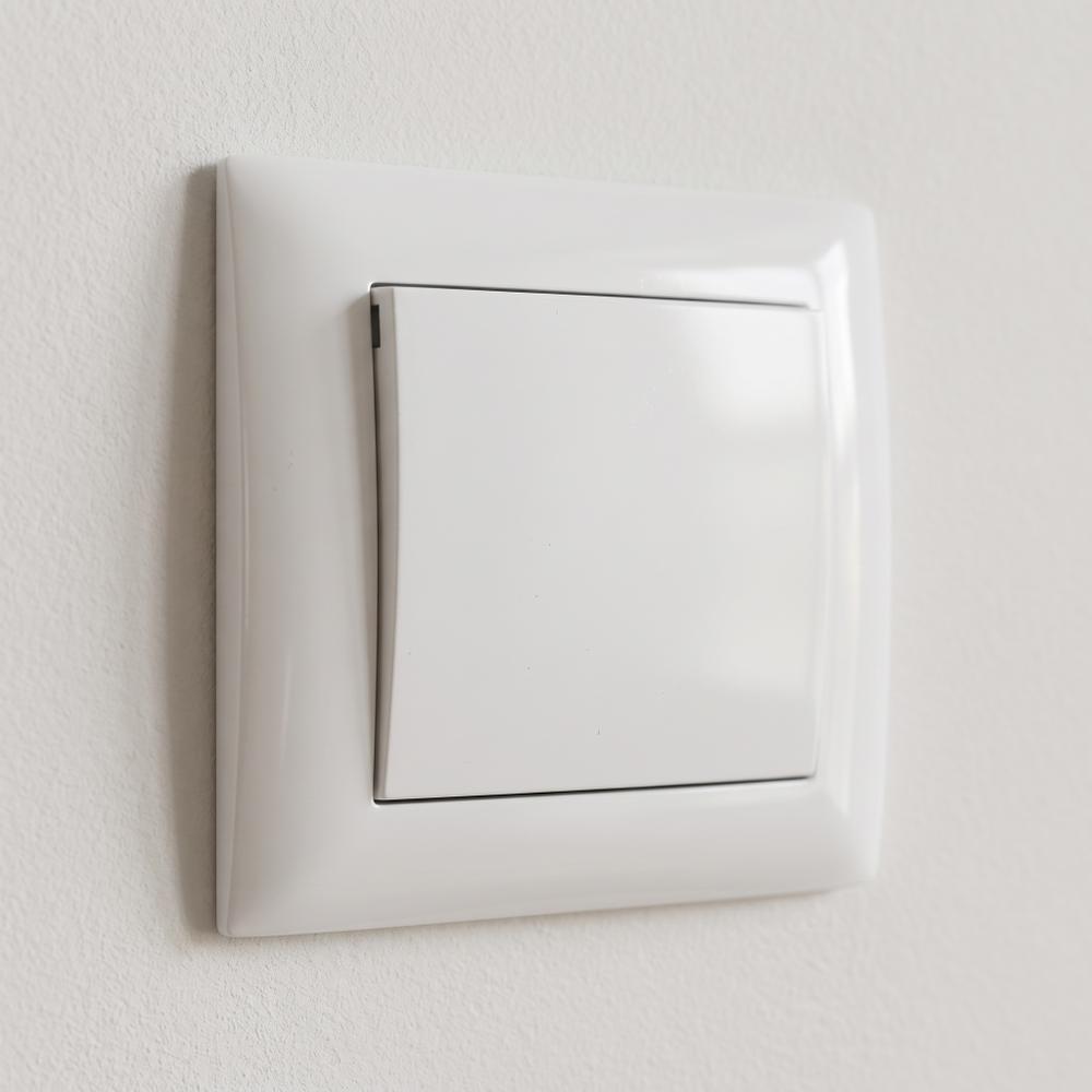 Ühekordne raam pistikupesadele OSTE JNH013-1F White