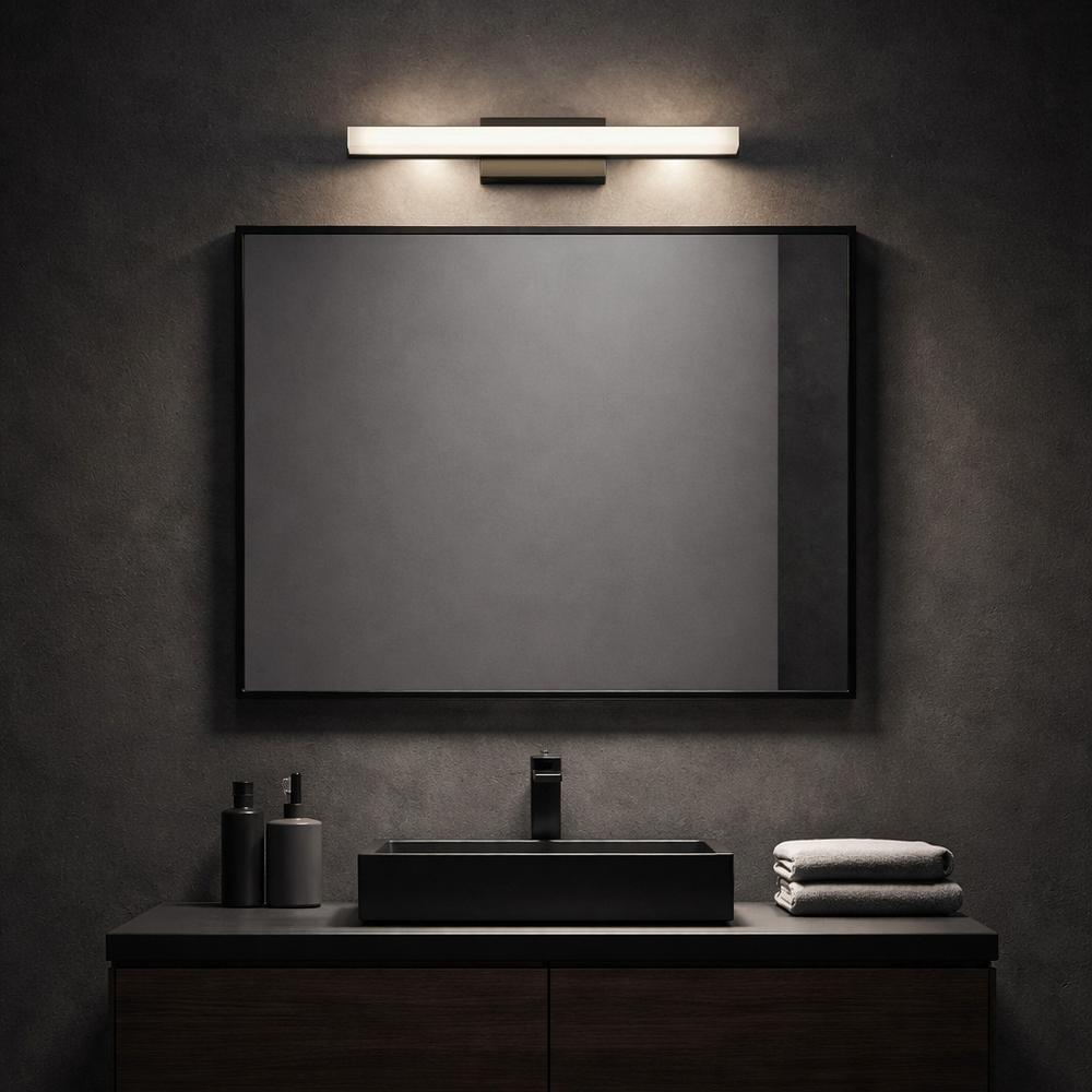 BADRUMSVÄGGLAMPA LED 42CM APP1854-1W BLACK