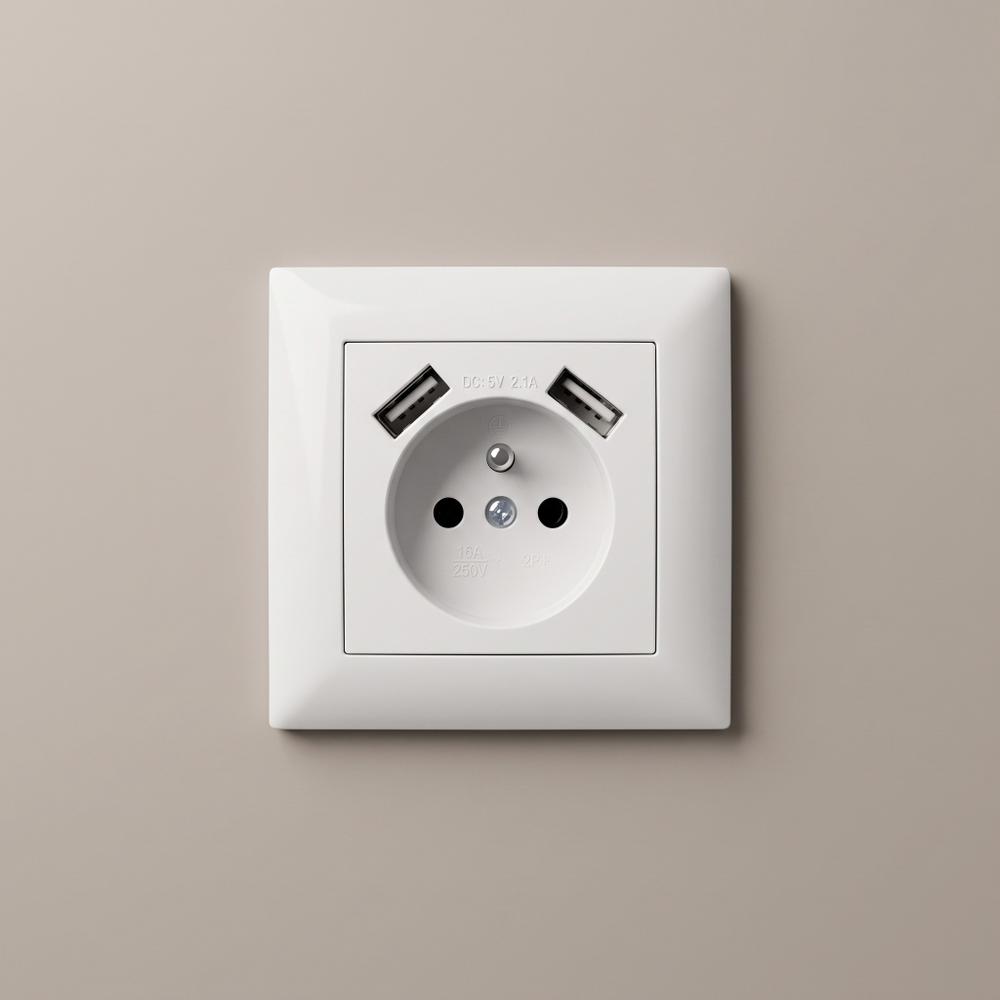 Ühekohaline maandusega pistikupesa + 2x USB-A OSTE JNH003-G White