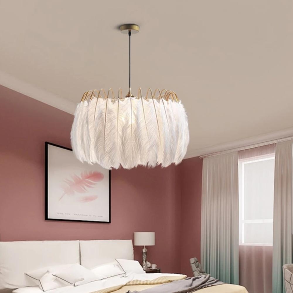 Boho taklampa med fjädrar APP662 Guld