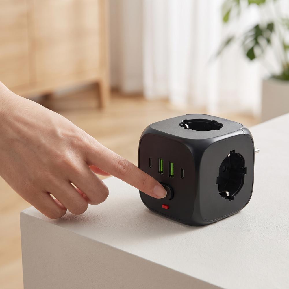 7-in-1 Würfel-Mehrfachsteckdose JNH019 Black