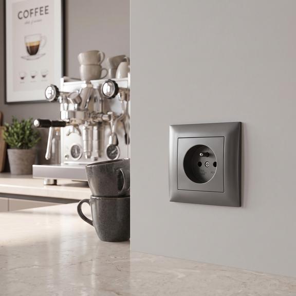 Single grounded socket OSTE JNH001-G Grey