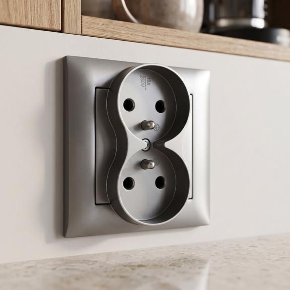 Double prise avec mise à la terre et cadre OSTE JNH002-G Grey